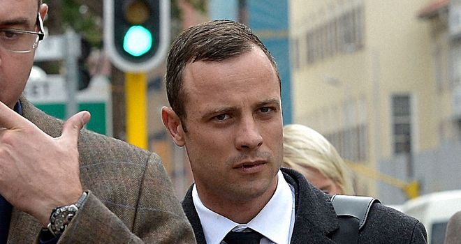Pistorius arrives at court in Pretoria