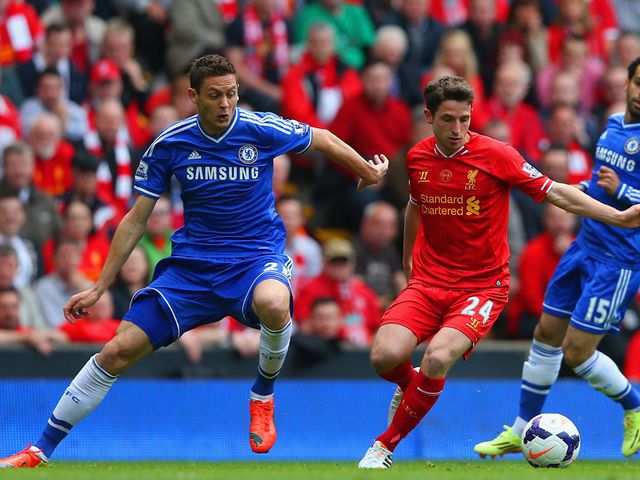 Nemanja Matic keeps tabs on Joe Allen