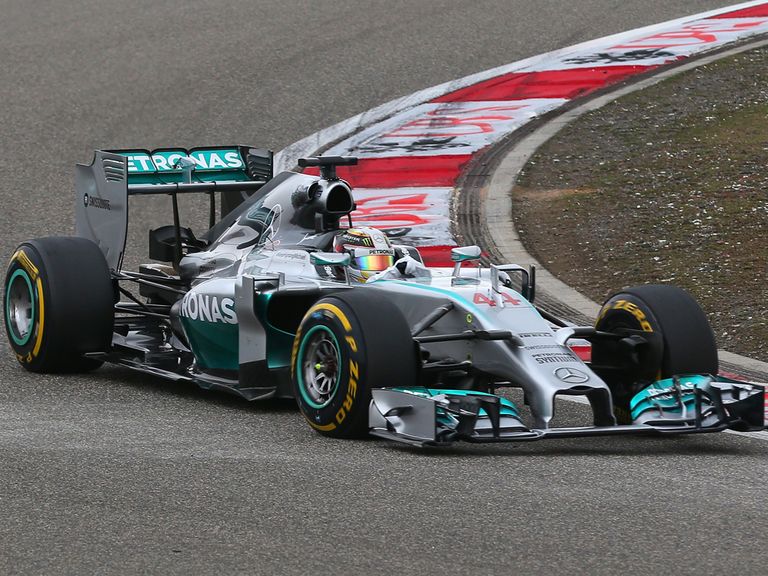 Lewis Hamilton en route to a comfortable win in China