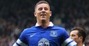 Barkley signs new Everton deal