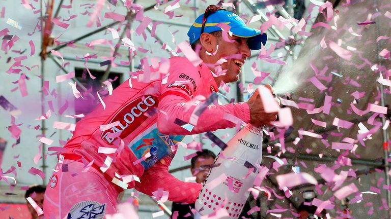 The battle for the pink jersey takes place from May 9 to June 1
