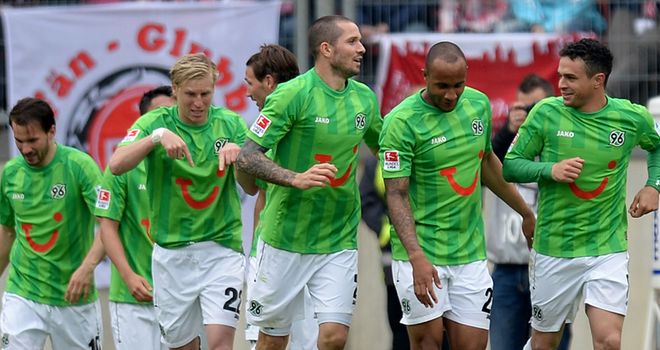 Hannover celebrate Manuel Schmiedebach's goal