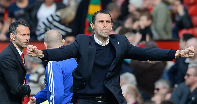 Gus Poyet: Sunderland boss hoping to land three players by the weekend