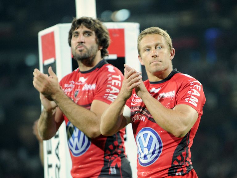 Lobbe and Wilkinson celebrate together with Toulon