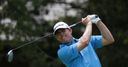 Leonard leads in Mexico