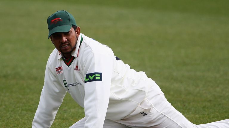 Ramnaresh Sarwan: Leicestershire captain out for the season