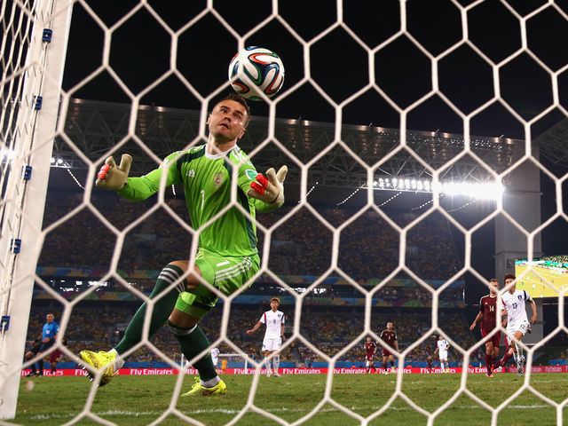 This Igor Akinfeev error led to South Korea's goal