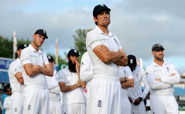 Cook and his team after their defeat against Sri Lanka