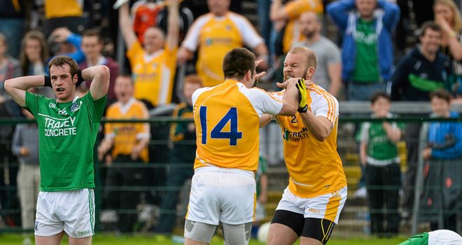  - gaa-kevin-niblock-sean-mcveigh-antrim_3151860