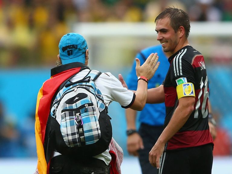 Philipp Lahm: Not returning to full-back