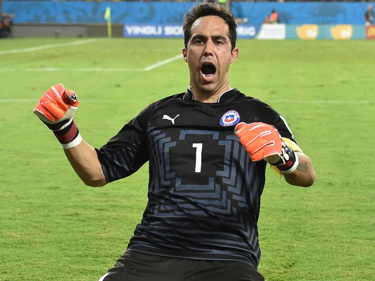 Chile's World Cup goalkeeper Claudio Bravo is off to Barcelona