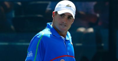 Isner defends Atlanta title