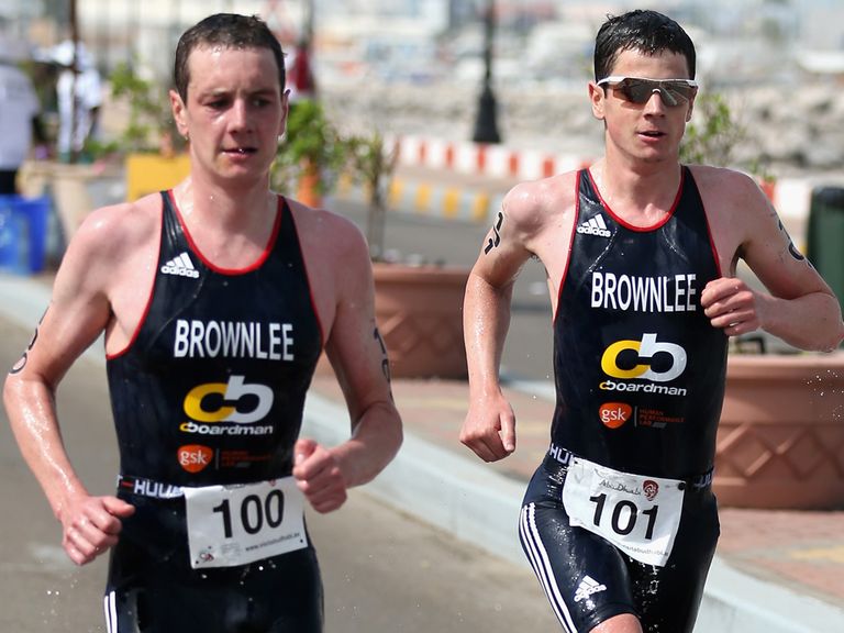 Jonny (r) and Alistair Brownlee go head to head in Glasgow on Thursday