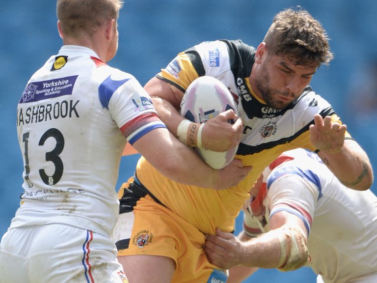 Lee Jewitt: Has signed new Castleford deal