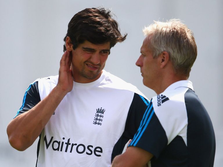 Alastair Cook (l) still has the backing of Peter Moores