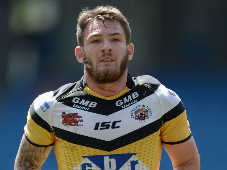 Daryl Clark: Will join Warrington on a four-year deal