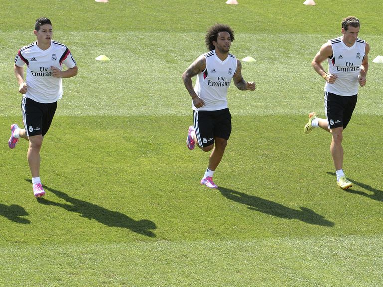 Real Madrid: James Rodriguez, Marcelo and Gareth Bale in training