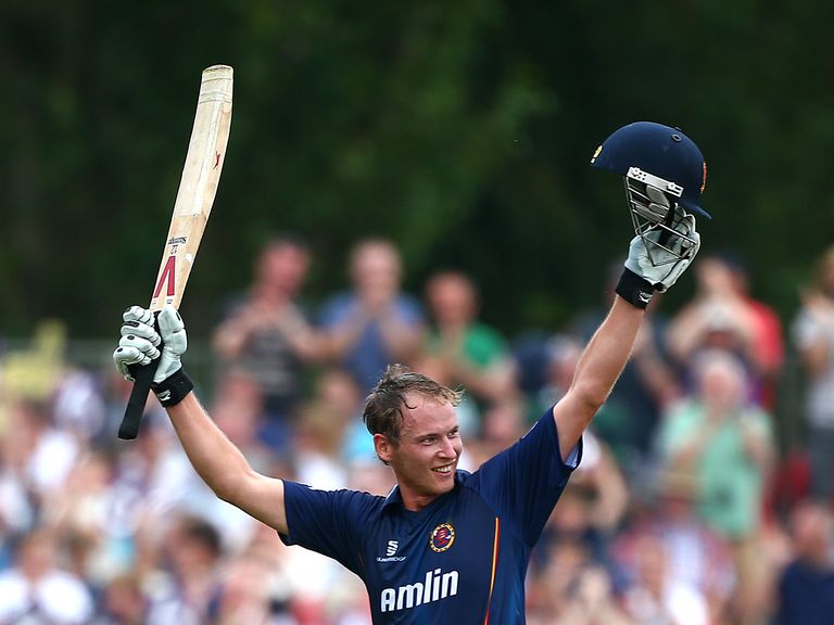 Tom Westley: New deal for in-form Essex batsman