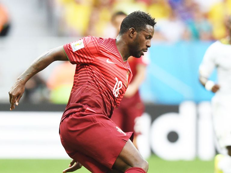 Silvestre Varela: Joins West Brom on loan