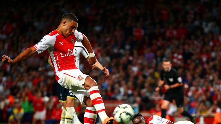 Alex Oxlade-Chamberlain: Netted equaliser for Arsenal