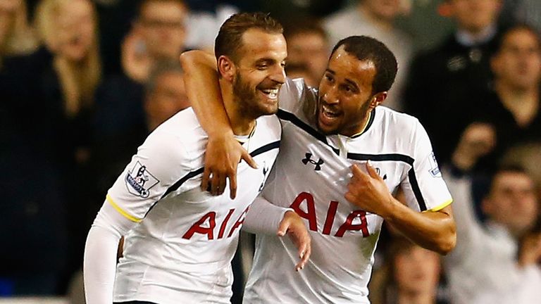 Roberto Soldado: Celebrates his goal against Nottingham Forest