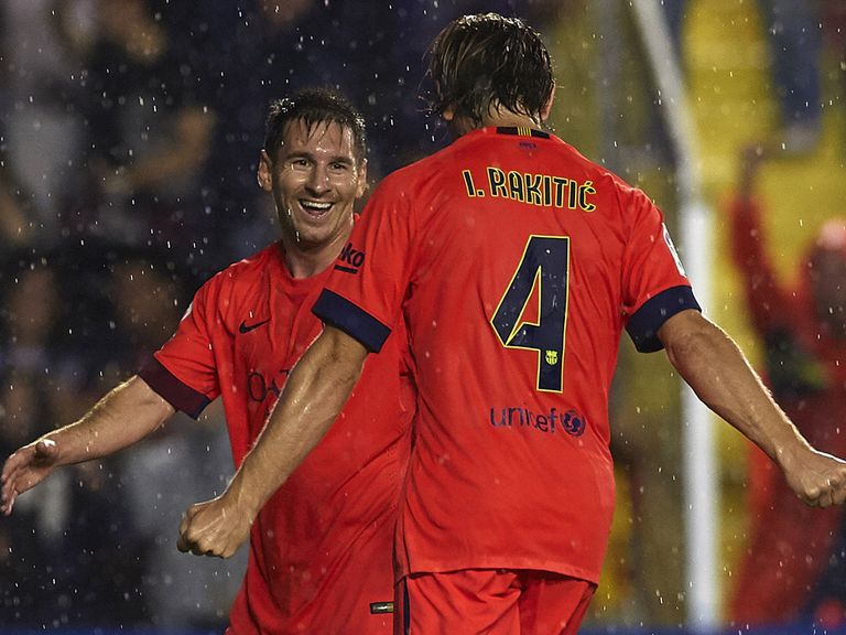 Lionel Messi (l) and Ivan Rakitic were both on target for Barca
