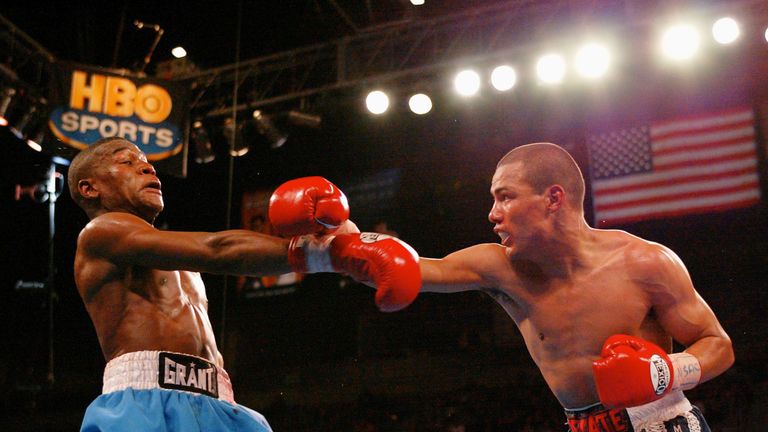 Floyd Mayweather and Jose Luis Castillo