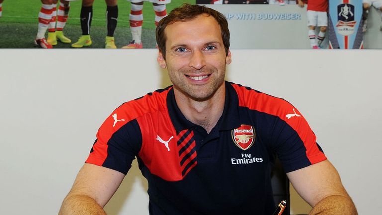 Cech signs new his 'long-term' Arsenal contract