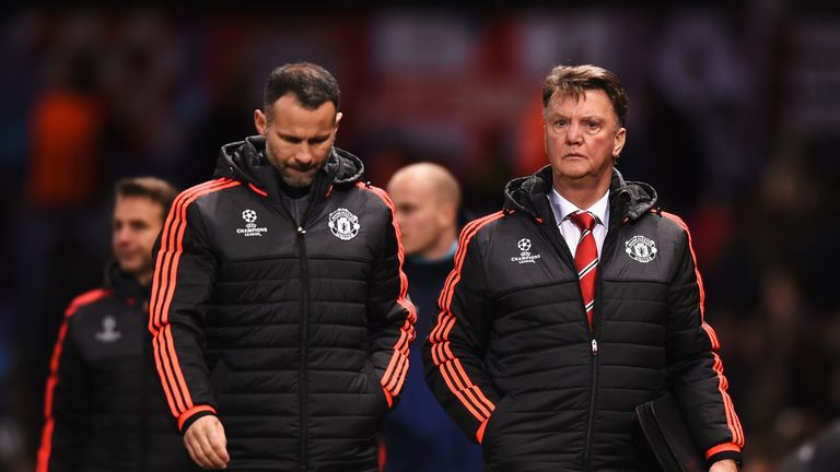 Van Gaal lo ngay ngáy vì hàng công M.U Man-utd-van-gaal-giggs_3381245