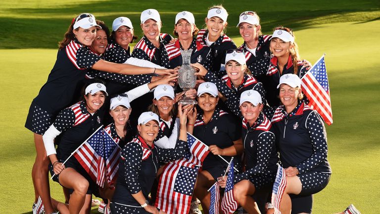 Inkster poses with her team after sunning comeback win 