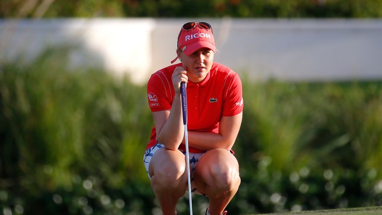 Hull returned a 69 to tie Anna Nordqvist on 12 under