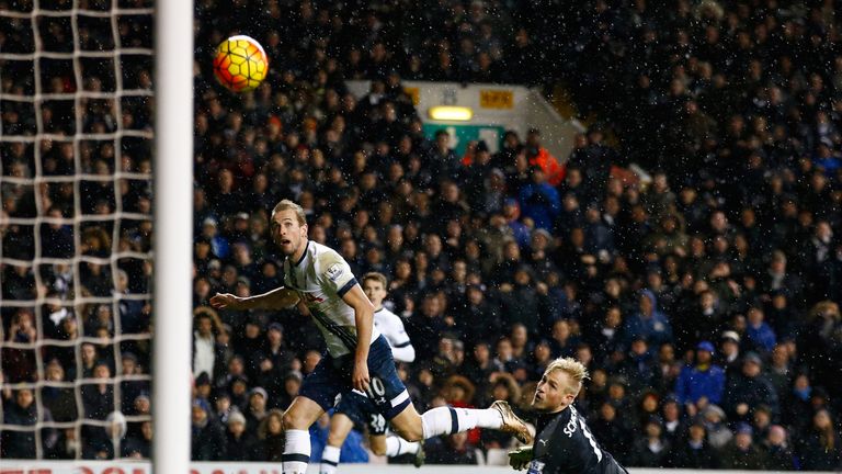 Harry Kane hit the bar late on for Spurs