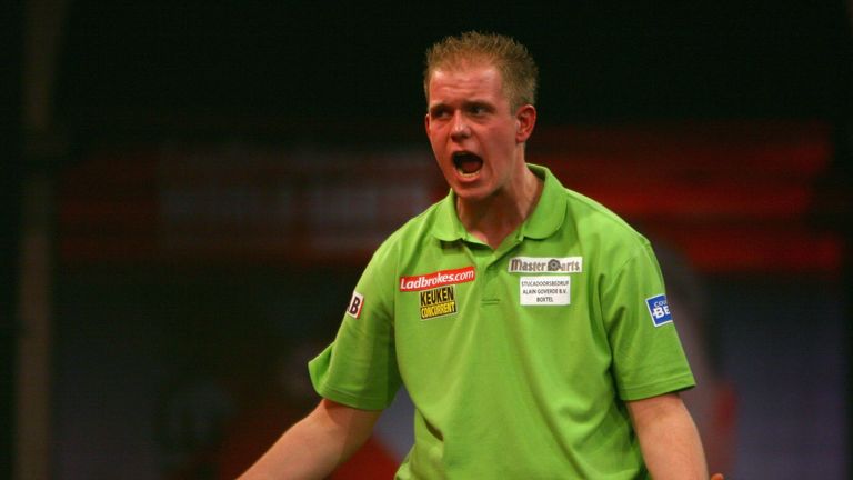 how old is van gerwen how old is van gerwen