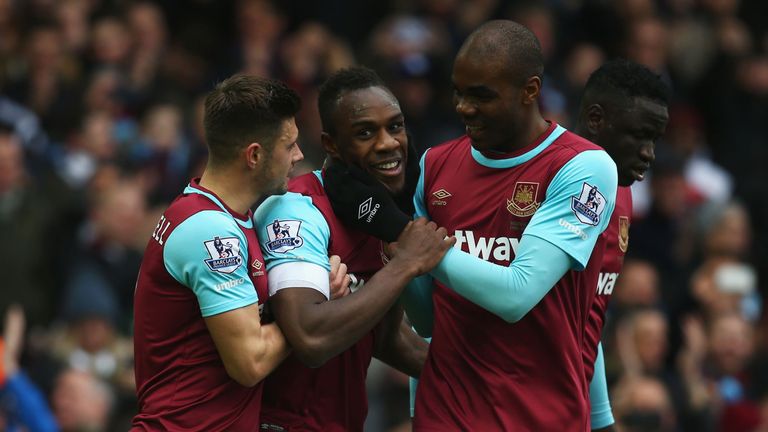 Michail Antonio (centre) scored as West Ham secured a 1-0 win over Sunderland at Upton Park