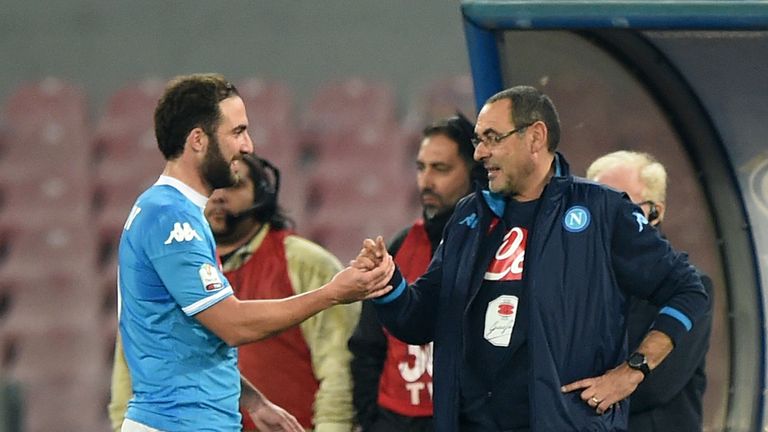 Gonzalo Higuain described Maurizio Sarri as a father figure