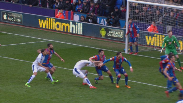 robert-huth-scott-dann-ref-watch_3435210