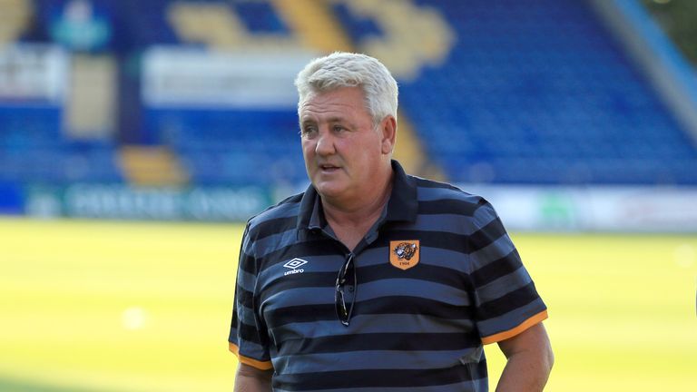 Steve Bruce left Hull amid a lack of transfer movement