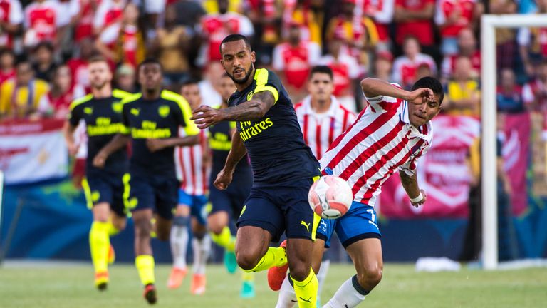 Theo Walcott has expressed his desire to play as a winger this season