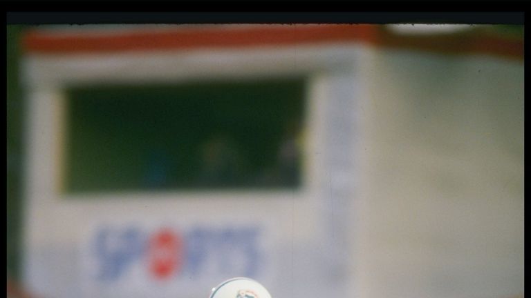 Ex-Dolphin who had 1st Super Bowl KO return TD dies