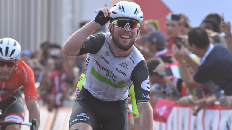 Mark Cavendish took the lead by winning stage two