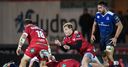 Scarlets resist 14-man Leinster