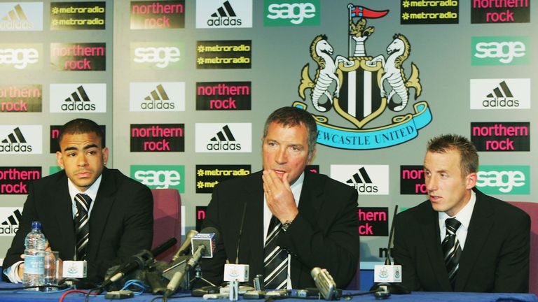 Dyer and Bowyer apologised for their behaviour with manager Graeme Souness (C)