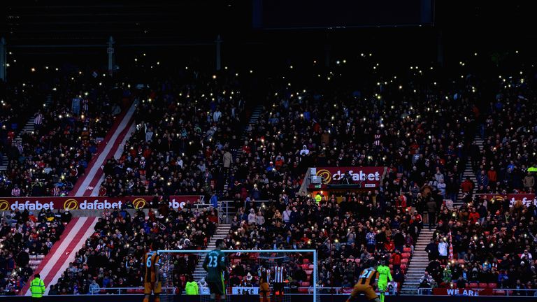 The match was held up for 10 minutes due to a second-half floodlight failure