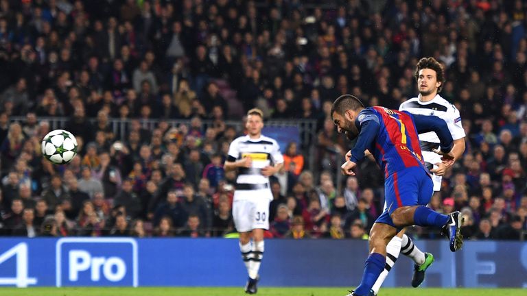Arda Turan scores Barcelona's second goal against Borussia Monchengladbach