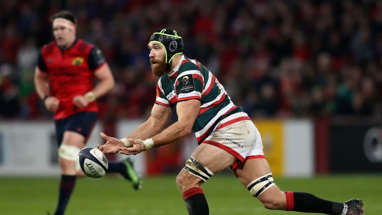 Graham Kitchener has signed a new deal with Leicester Tigers