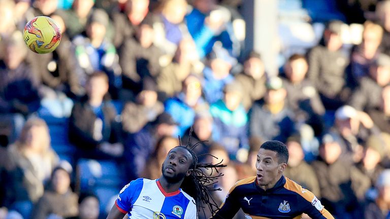 Marvin Emnes (Left) and Isaac Hayden contest a header