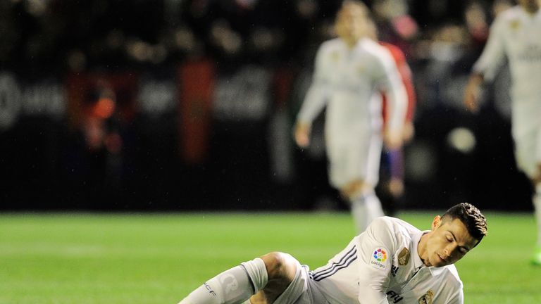 Cristiano Ronaldo reportedly suffered an injury in the 3-1 win over Osasuna