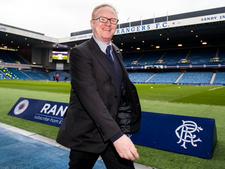Rangers announce manager Mark Warburton has resigned