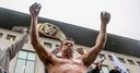 'Gronk dying to step in WWE ring'
