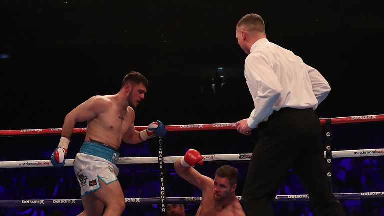 The 'White Rhino' stampeded past Dave Howe inside two rounds